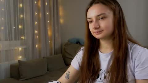 Snapshot of lelia_vibe chatting on February 21, 2026, 9:16 pm Lelia online show from February 21, 2026, 9:16 pm