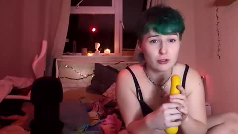 Snapshot of lemonmczesty chatting on October 27, 2025, 9:30 pm lemonmczesty online show from October 27, 2025, 9:30 pm