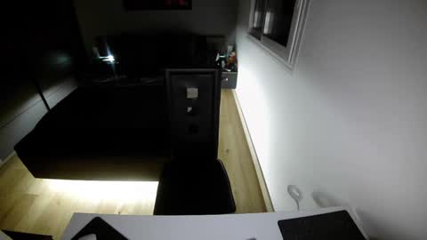 Snapshot of lemouth006 chatting on December 24, 2024, 5:16 am Ange online show from December 24, 2024, 5:16 am