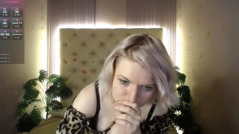 Snapshot of lena_paulles chatting on January 5, 2025, 9:59 am Lena online show from January 5, 2025, 9:59 am