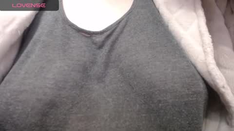 lenagolden online show from January 6, 2025, 2:14 pm