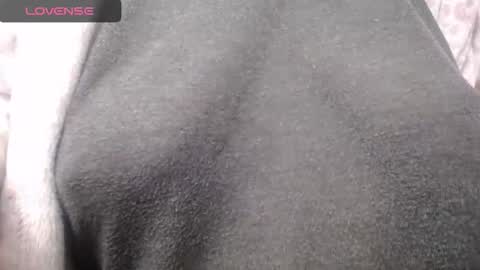 lenagolden online show from December 14, 2025, 12:10 pm