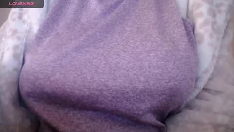 lenagolden online show from April 11, 2026, 10:41 am