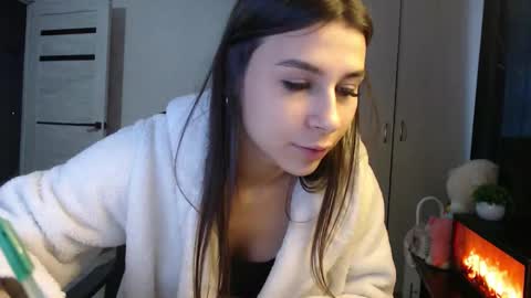 lenagordon online show from November 21, 2025, 10:47 am