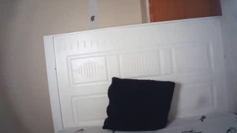 Snapshot of lenah6 chatting on February 3, 2026, 6:22 am lenah6 online show from February 3, 2026, 6:22 am