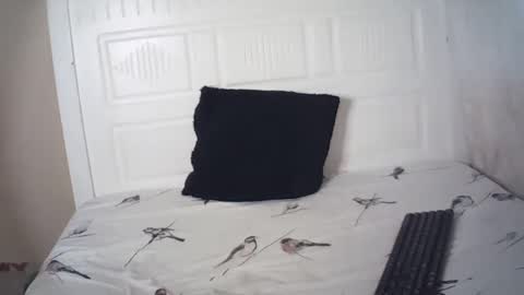 Snapshot of lenah6 chatting on February 3, 2026, 6:40 am lenah6 online show from February 3, 2026, 6:40 am