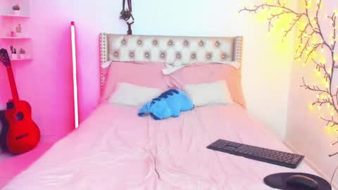 Lena  online show from April 11, 2026, 9:08 pm