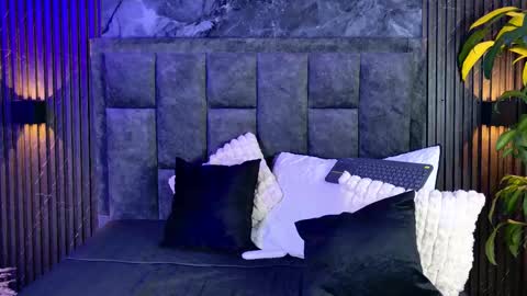 Snapshot of lenna_s chatting on October 13, 2025, 9:48 pm lenna_s online show from October 13, 2025, 9:48 pm