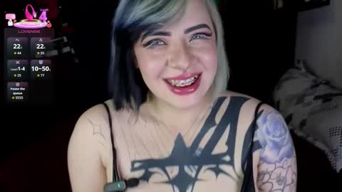 Lenna online show from October 24, 2025, 4:36 pm