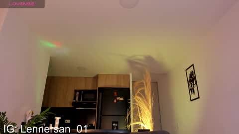 Lenner INDEPENDENT MODEL online show from February 23, 2025, 6:49 am