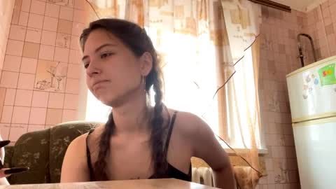 Snapshot of lenniepennachio chatting on April 19, 2026, 7:18 am Hellomy name is Natalyits my first day here nice to meet you Give me 50 thumbs ups online show from April 19, 2026, 7:18 am