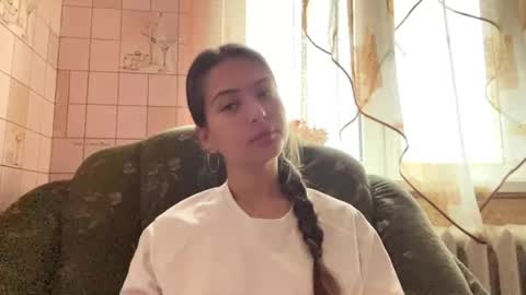 Snapshot of lenniepennachio chatting on May 26, 2026, 3:35 am Hellomy name is Natalyits my first day here nice to meet you Give me 50 thumbs ups online show from May 26, 2026, 3:35 am
