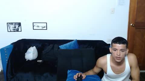 LENSEU online show from December 20, 2025, 4:14 pm