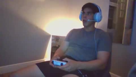 Snapshot of leo7_05 chatting on December 1, 2025, 3:33 am leo7_05 online show from December 1, 2025, 3:33 am