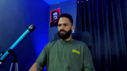 Leo  Diaz online show from January 3, 2025, 1:16 am