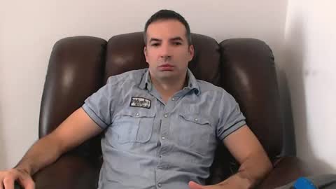 Leo Gianni online show from August 8, 2026, 8:38 am