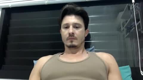 Snapshot of leomantovani chatting on October 1, 2025, 7:42 pm leomantovani online show from October 1, 2025, 7:42 pm