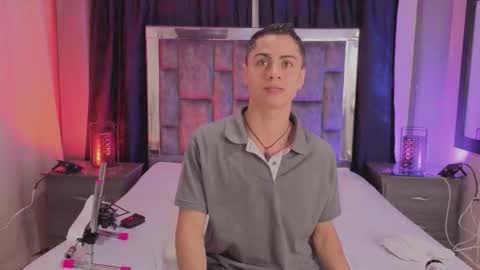 leomonnroe online show from February 22, 2026, 5:22 pm