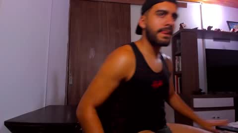 Leon Hart online show from January 24, 2025, 11:02 pm