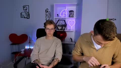 Snapshot of leon_lie chatting on December 18, 2025, 7:03 am leo online show from December 18, 2025, 7:03 am