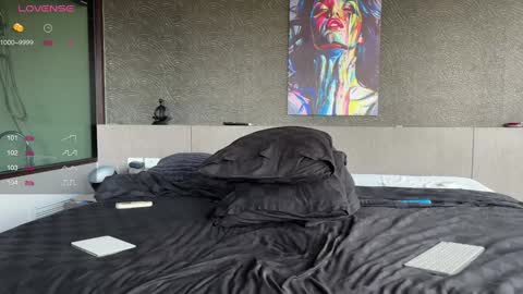 Leon online show from February 26, 2025, 1:21 am