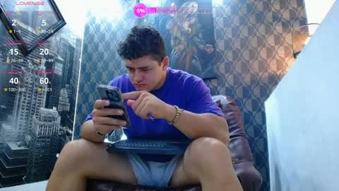 Leon Smoron online show from March 25, 2026, 11:00 pm