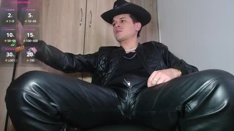 Snapshot of leonal_oconer chatting on October 5, 2025, 6:39 pm iam leonal online show from October 5, 2025, 6:39 pm