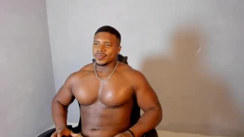 Snapshot of leonardo_jones1 chatting on June 7, 2026, 3:10 am Leandro jones online show from June 7, 2026, 3:10 am