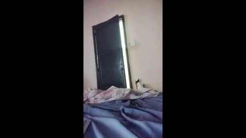 leonardogjj online show from April 21, 2026, 4:56 pm