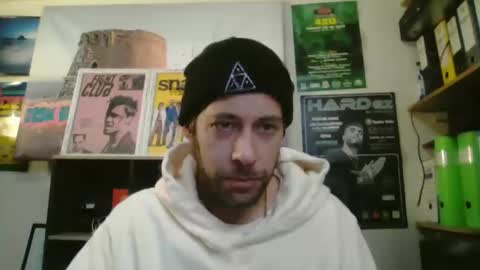 Snapshot of leonidascum chatting on January 17, 2026, 12:10 pm leonidascum online show from January 17, 2026, 12:10 pm