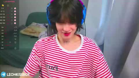 leonkissboy online show from March 27, 2026, 8:26 am