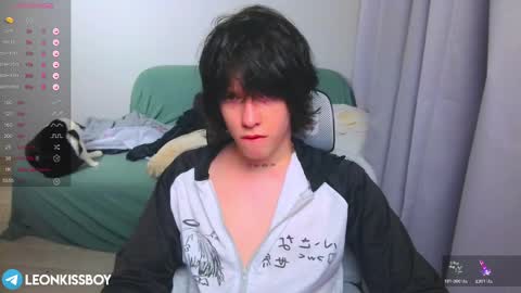 leonkissboy online show from March 30, 2026, 5:36 pm