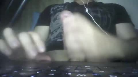 Snapshot of leoonel_95 chatting on May 12, 2026, 5:04 am leoonel_95 online show from May 12, 2026, 5:04 am