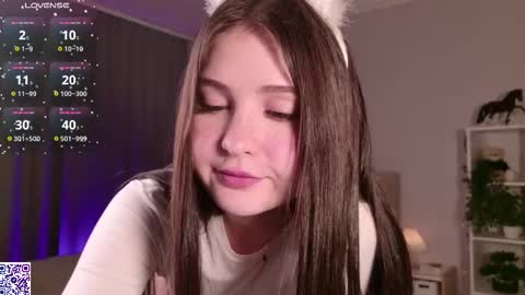 Nicole Moore online show from September 27, 2025, 2:22 pm