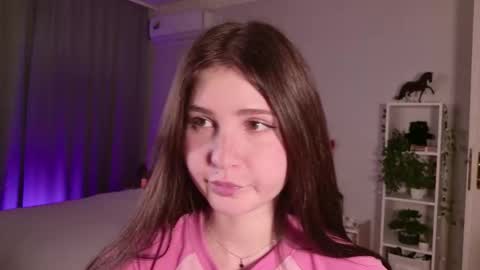 Nicole Moore online show from October 12, 2025, 2:27 pm