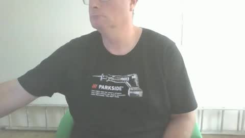 homquisgode online show from November 18, 2025, 9:36 am