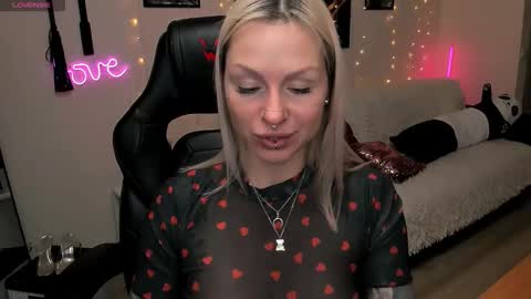 Lerika Moore online show from February 9, 2026, 7:18 pm