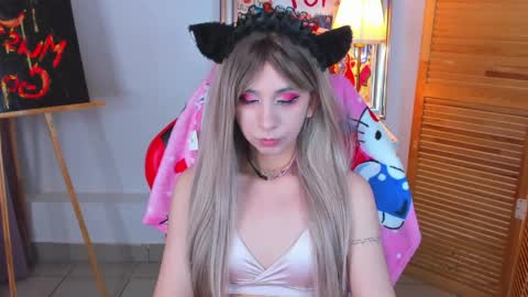 Eveline online show from April 7, 2026, 1:50 am