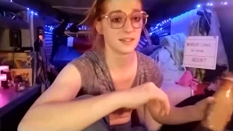 LesleyGumGrass- The Boring Trans girl online show from March 4, 2025, 1:12 am