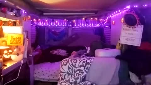 LesleyGumGrass- The Boring Trans girl online show from September 24, 2025, 5:33 am