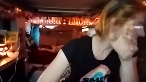 LesleyGumGrass- The Boring Trans girl online show from November 2, 2025, 8:11 pm