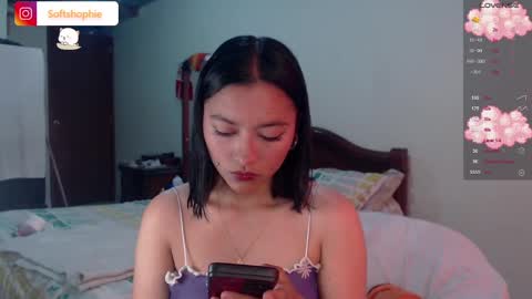 Leslie online show from February 12, 2025, 8:50 pm