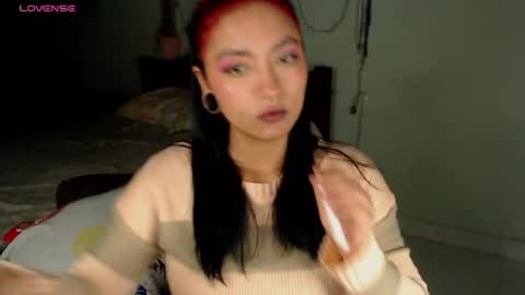 Snapshot of leslie__anderson chatting on June 19, 2026, 10:08 am Leslie online show from June 19, 2026, 10:08 am