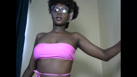 Snapshot of leslie_bebby2 chatting on March 8, 2025, 9:06 am leslie online show from March 8, 2025, 9:06 am