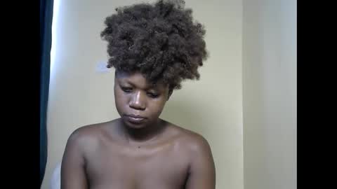 Snapshot of leslie_bebby2 chatting on March 9, 2025, 5:33 am leslie online show from March 9, 2025, 5:33 am