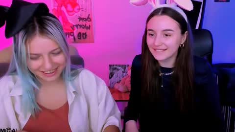 Snapshot of leslie_bird chatting on October 9, 2025, 5:38 am leslie_bird online show from October 9, 2025, 5:38 am