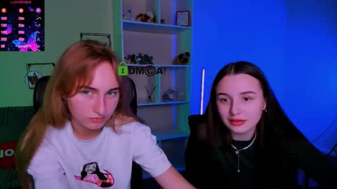 Snapshot of leslie_bird chatting on October 15, 2025, 11:43 am leslie_bird online show from October 15, 2025, 11:43 am