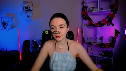 Snapshot of leslie_bird chatting on October 24, 2025, 8:55 am leslie_bird online show from October 24, 2025, 8:55 am