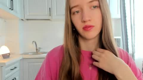  LESLIE   online show from April 14, 2026, 10:43 am