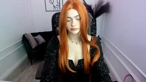 lesliemineg online show from October 9, 2025, 8:29 pm